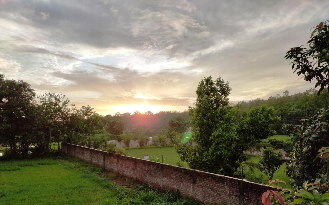 Sun N Soil Backpacker Hostel Lachhiwala Εξωτερικό φωτογραφία